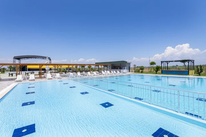 Аксу: Royal Towers Hotel Lara