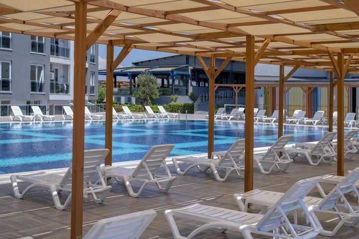 Аксу: Royal Towers Hotel Lara
