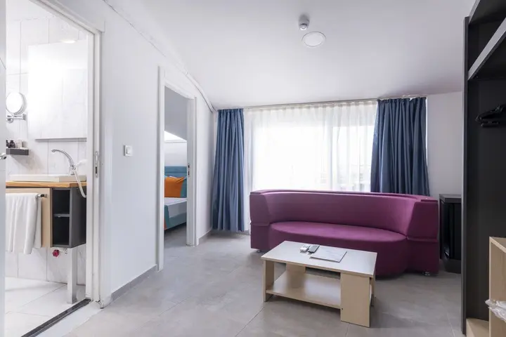 Аксу: Royal Towers Hotel Lara