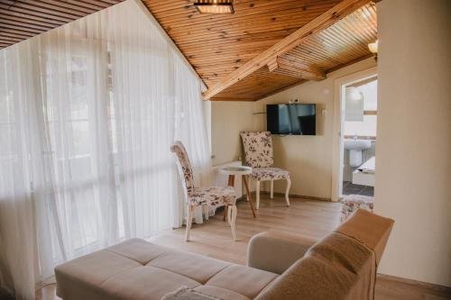 Сайл: Agva Marina Hotel