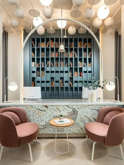 Стамбул: Ecole St Pierre Hotel