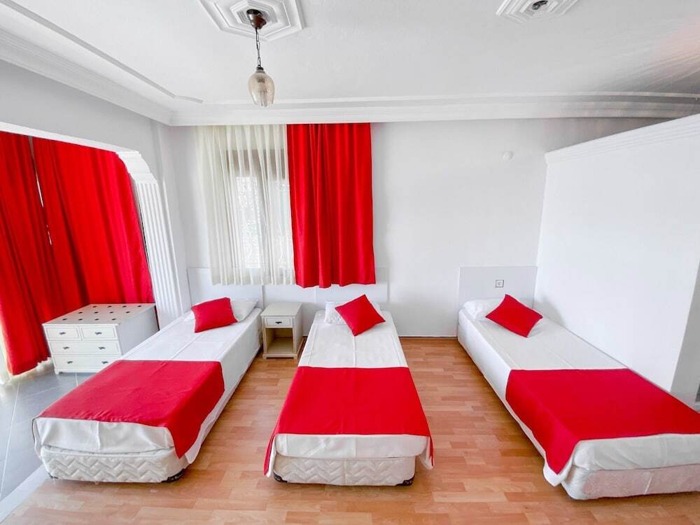 Helvaci: Peri Otel Pansiyon