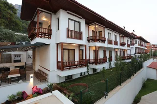 Акьяка: Апарт-отель ALPSUITES PINEHILL