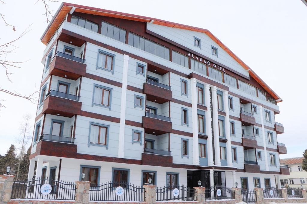 Сарыкамыш: Aladag Otel