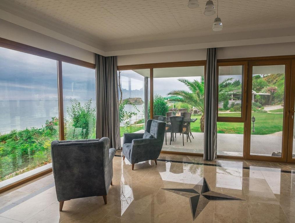 Сайл: Palm Beach Şile Villa Hotels