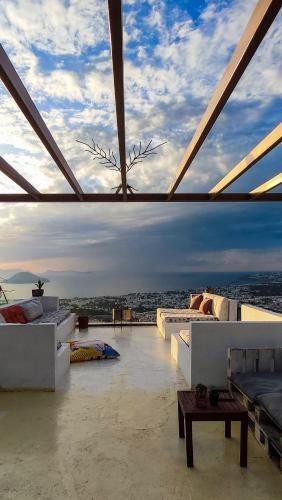 Тургутрейс: Jaw-Dropping View Villa