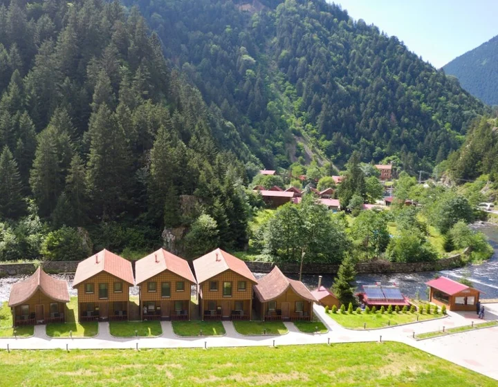Узунгёль: Raha Villa Bungalow