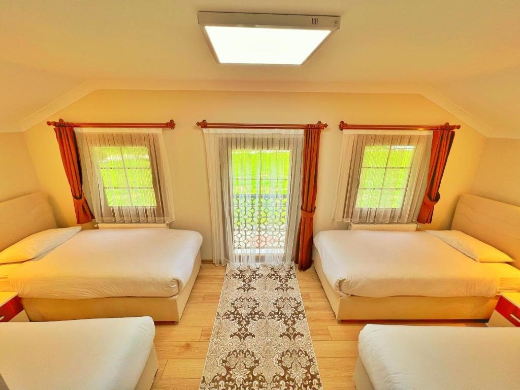 Узунгёль: Raha Villa Bungalow