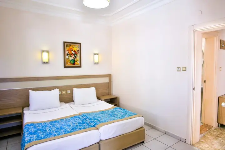 Side Village Family Suite Hotel — фото 1