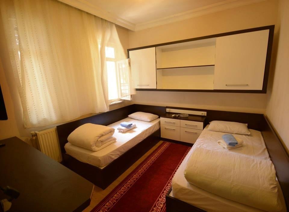 Гёльджюк: Golcuk Otel Anlt