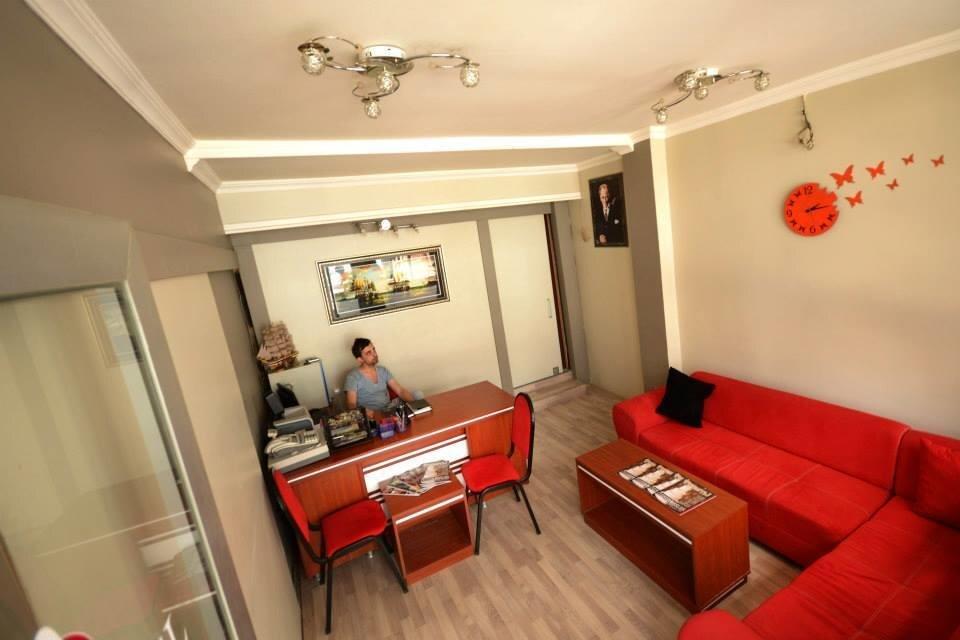 Гёльджюк: Golcuk Otel Anlt