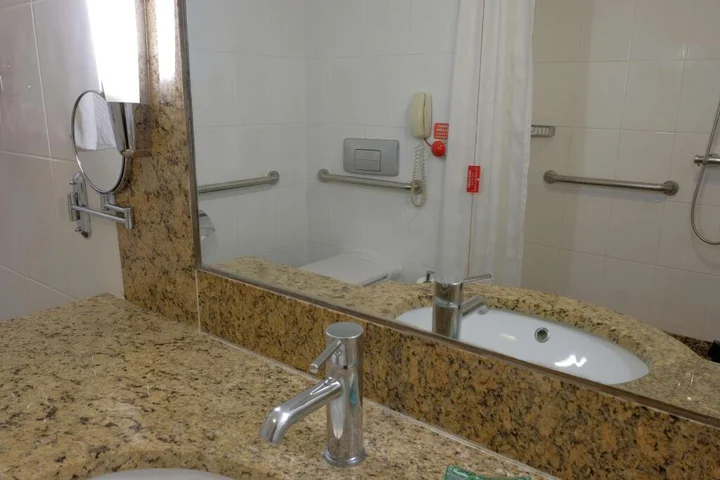 Адана: Adana Hilton SA