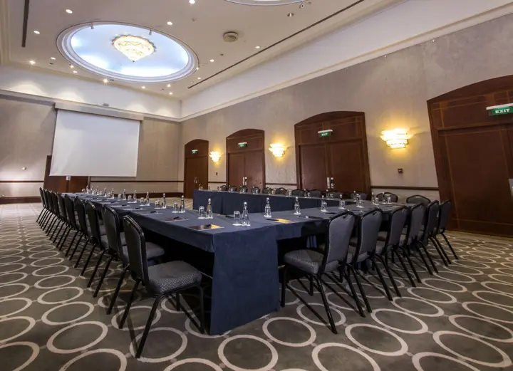 Адана: Adana Hilton SA