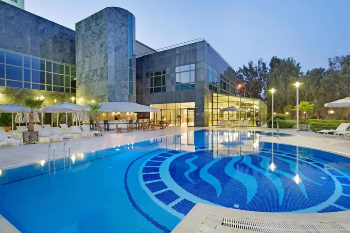 Адана: Adana Hilton SA
