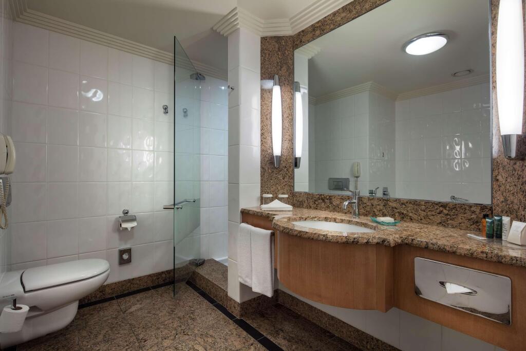 Адана: Adana Hilton SA
