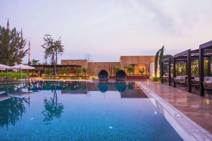 Адана: Adana Hilton SA
