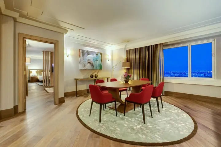 Адана: Adana Hilton SA