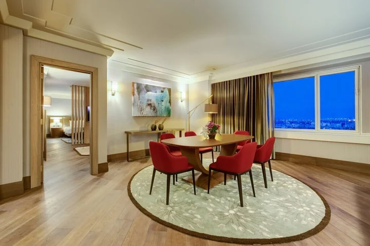 Адана: Adana Hilton SA