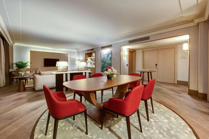 Адана: Adana Hilton SA
