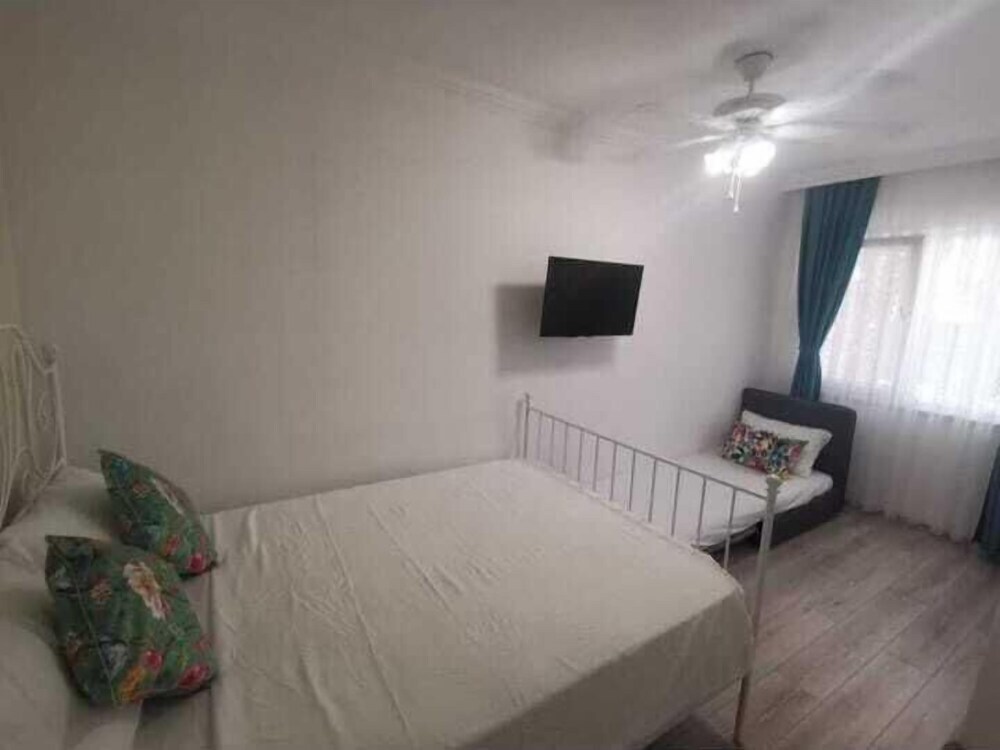 Гунейли: Holifera Hotel