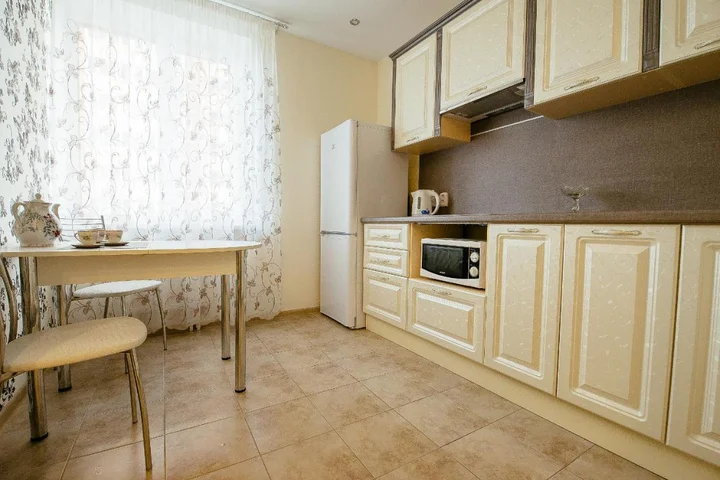 Сыктывкар: Appartments on Karla Marksa