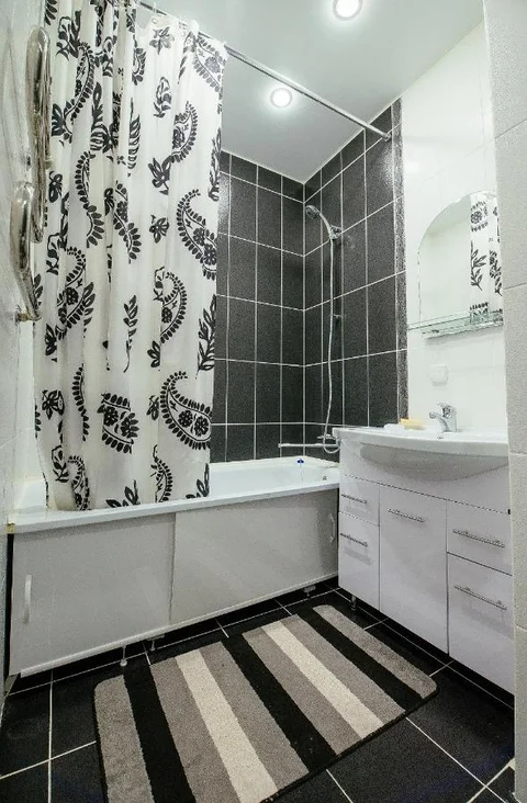 Сыктывкар: Appartments on Karla Marksa