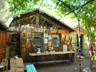 Кумлуджа: Daphne House