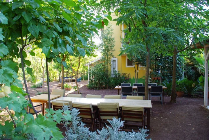 Кумлуджа: Daphne House