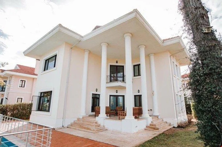 Йомра: Villa Ensar
