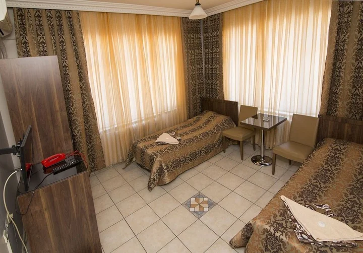 Инегол: Hotel Ferah