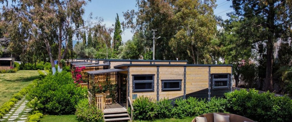 Битез: Bitez Tiny Houses & Beach
