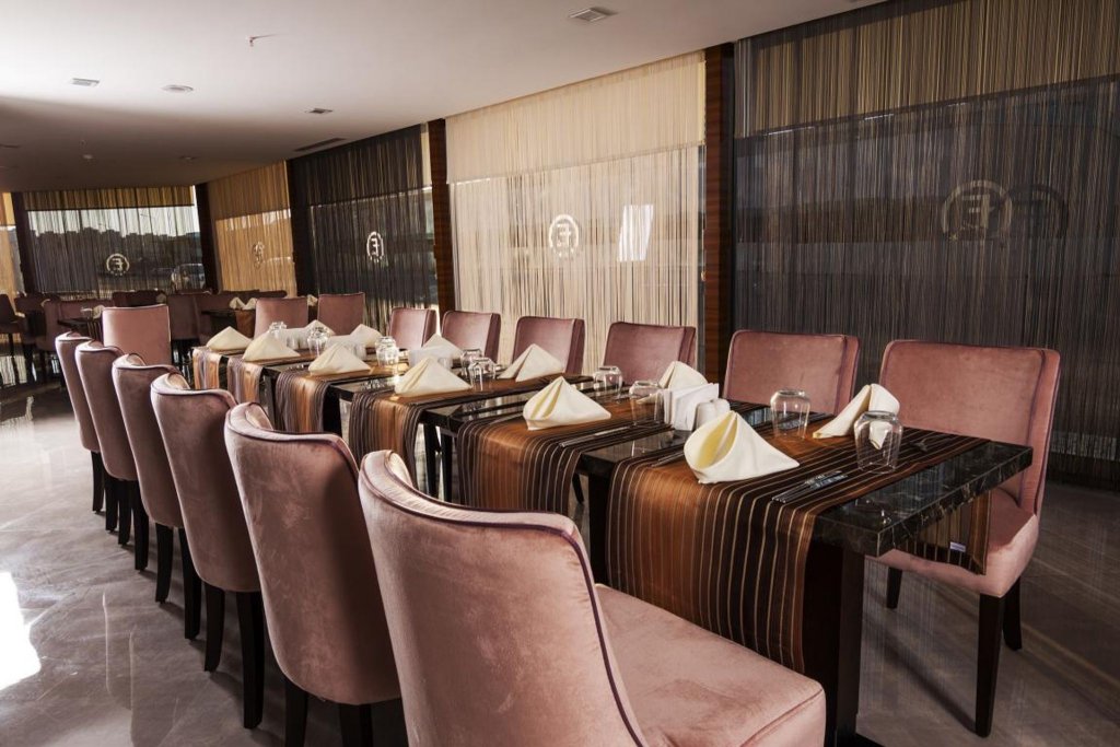 Измир: Elara Hotel