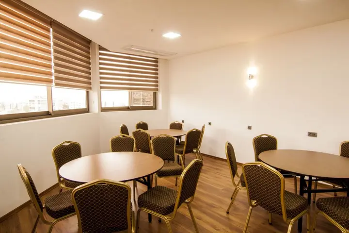 Измир: Elara Hotel