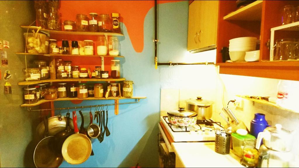 Измир: Shantihome Hostel