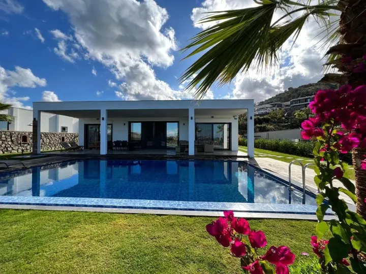 Яликавак: 4 Bedroom Villa With Private Pool And Separate Staff Room In Yalikavak