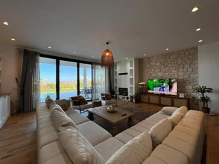 Яликавак: 4 Bedroom Villa With Private Pool And Separate Staff Room In Yalikavak