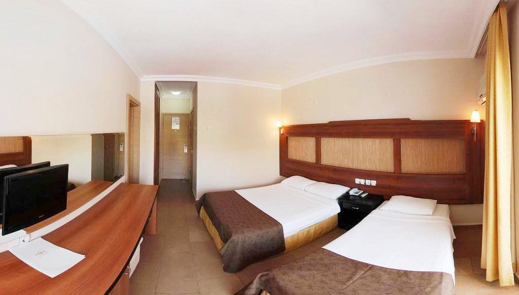 Мармарис: Uysal Motel Beach