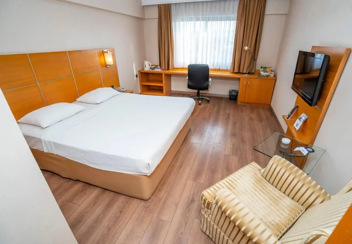 Helvaci: Anemon Kent Çiğli Otel
