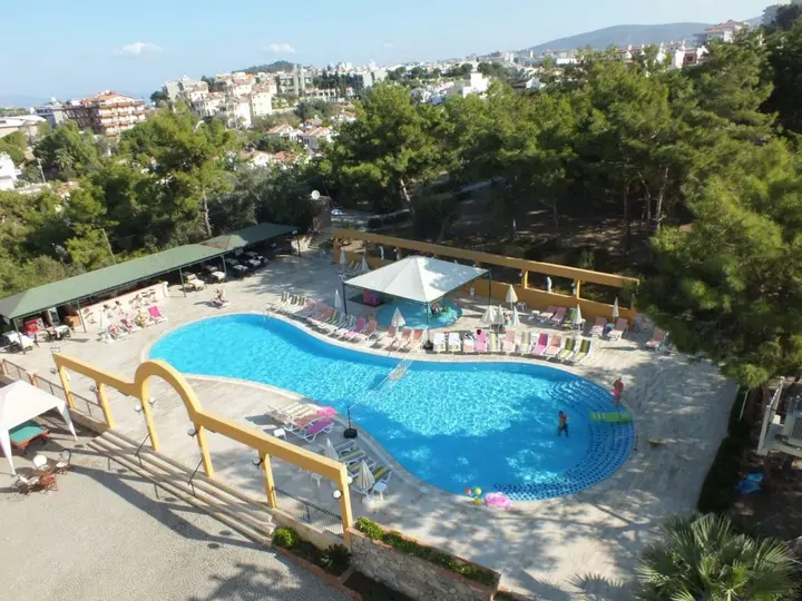 Кушадасы: Апарт-Отель Tuntas Family Suites Kusadasi