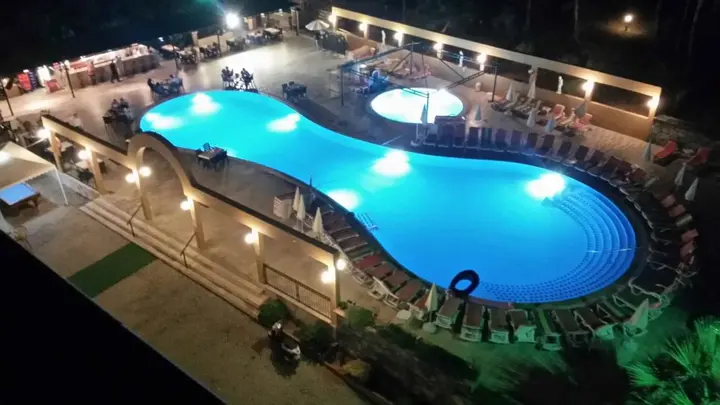 Кушадасы: Апарт-Отель Tuntas Family Suites Kusadasi