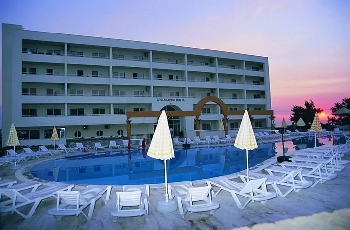 Кушадасы: Апарт-Отель Tuntas Family Suites Kusadasi