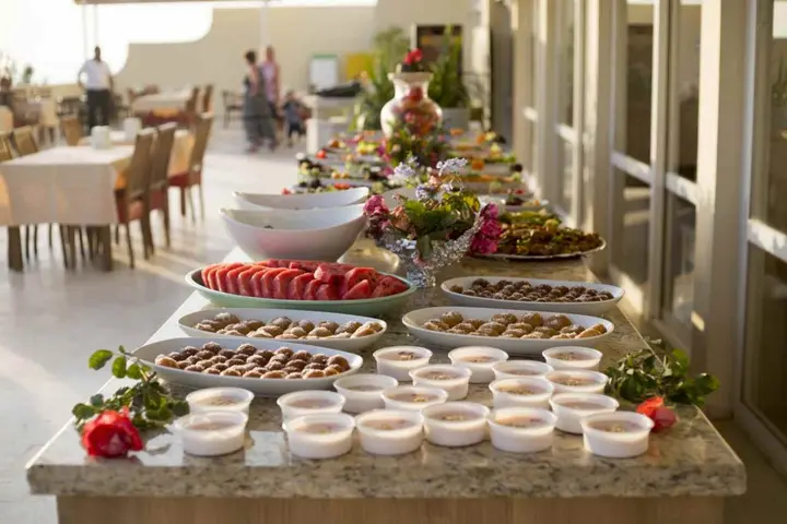 Кушадасы: Апарт-Отель Tuntas Family Suites Kusadasi