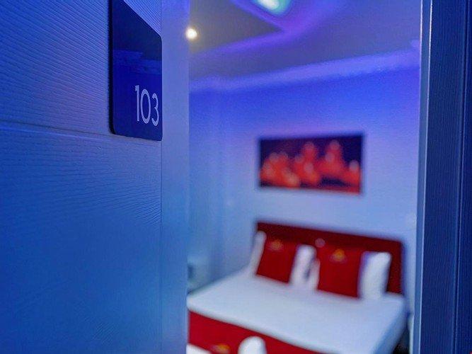 Арнавуткёй: Coisin Royal Hotel