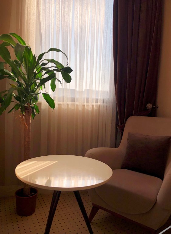 carousel image 4