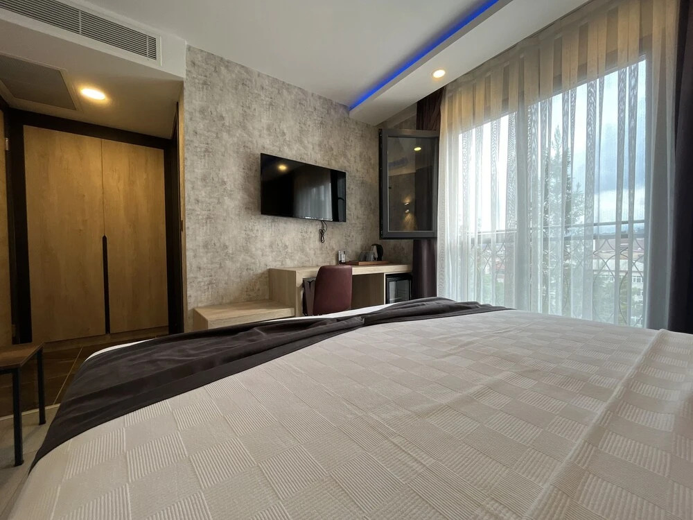 Арсин: Avni Bey Otel