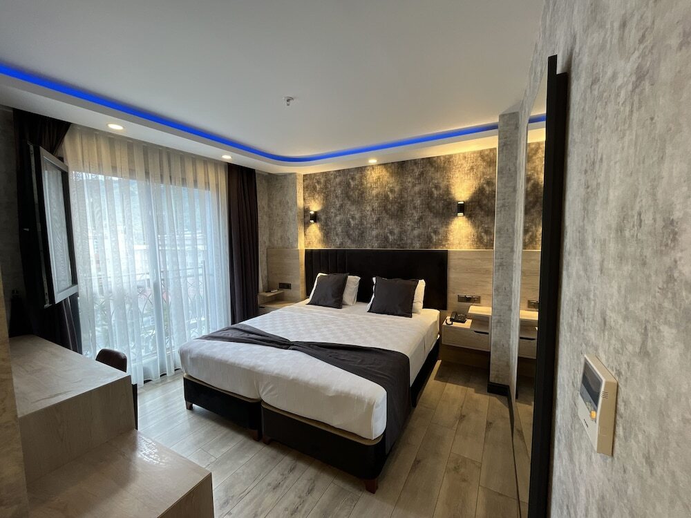 Арсин: Avni Bey Otel