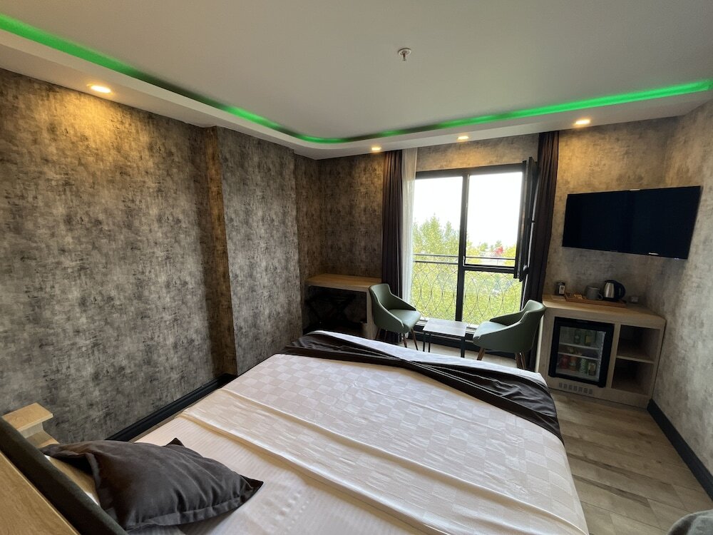 Арсин: Avni Bey Otel