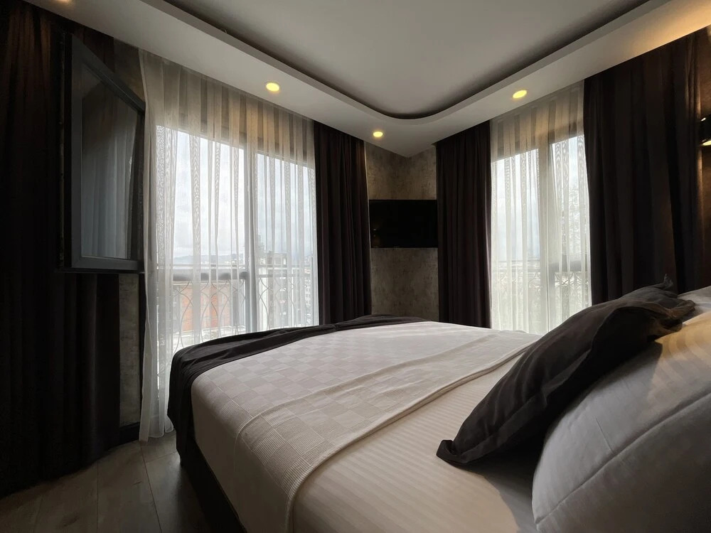 Арсин: Avni Bey Otel