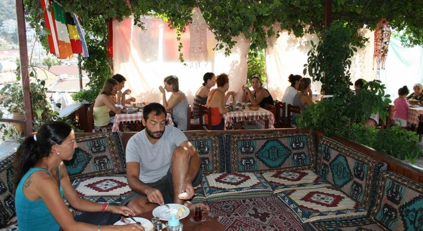Каш: Ani Pension