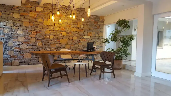 Голькой: Babana Hotel